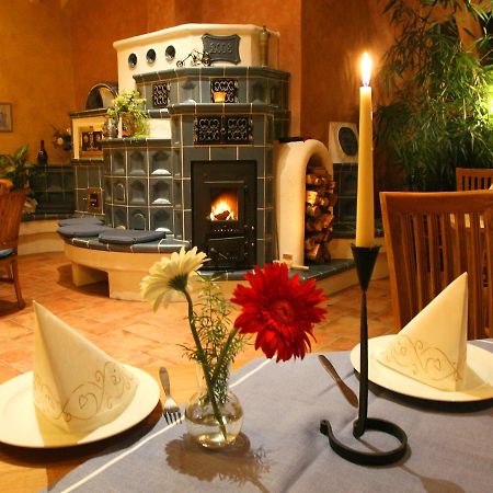 Landhotel "Lichte Aue" Lichtenau Stutzengrun Экстерьер фото