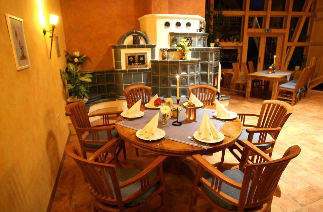 Landhotel "Lichte Aue" Lichtenau Stutzengrun Экстерьер фото