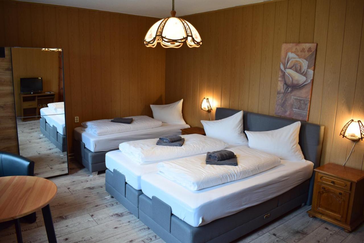 Landhotel "Lichte Aue" Lichtenau Stutzengrun Экстерьер фото